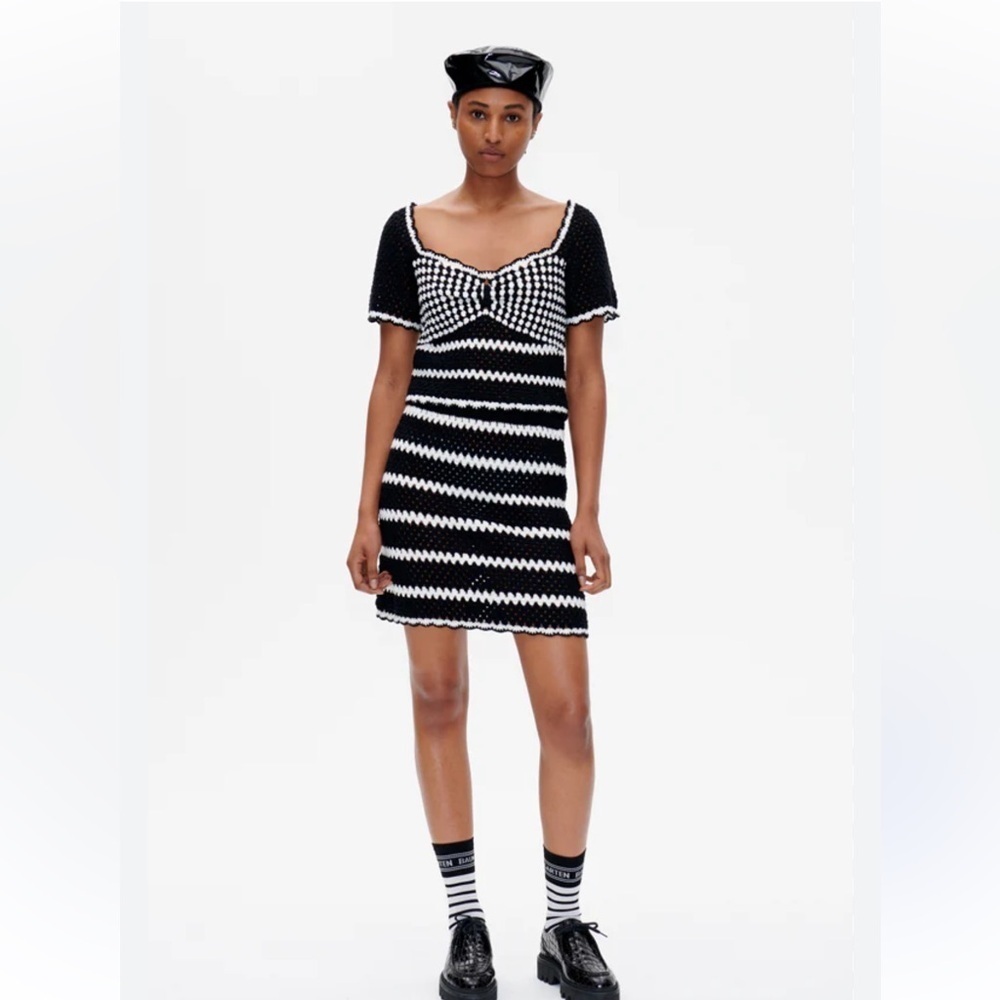 NWOT BAUM UND PFERDGARTEN HANDMADE Black and White Striped Crochet Blouse| SizeM